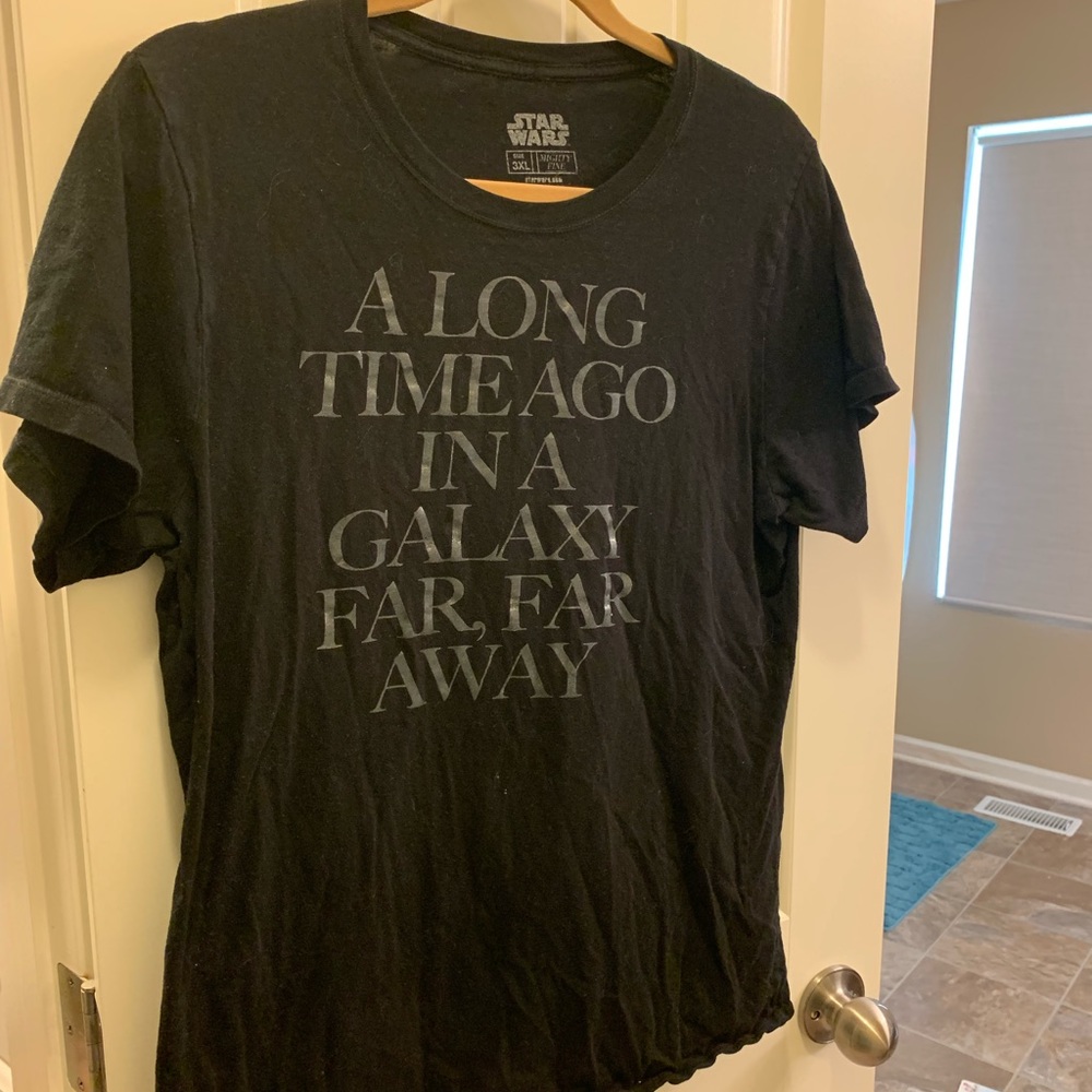 Star Wars women’s tee 3XL BUT has XL fit GUC